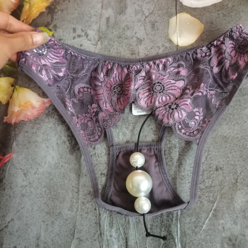桐崎珍珠内裤鲍里藏珠玩乐情调熟女人蕾丝内裤三角内藏巨大珠子3厘米