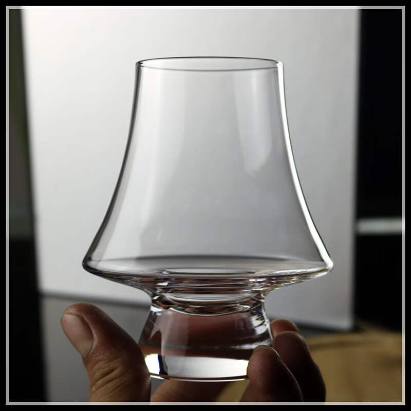 阿马福云矮脚杯大肚水晶闻香杯子威士忌酒杯品鉴杯大肚矮脚洋酒杯子