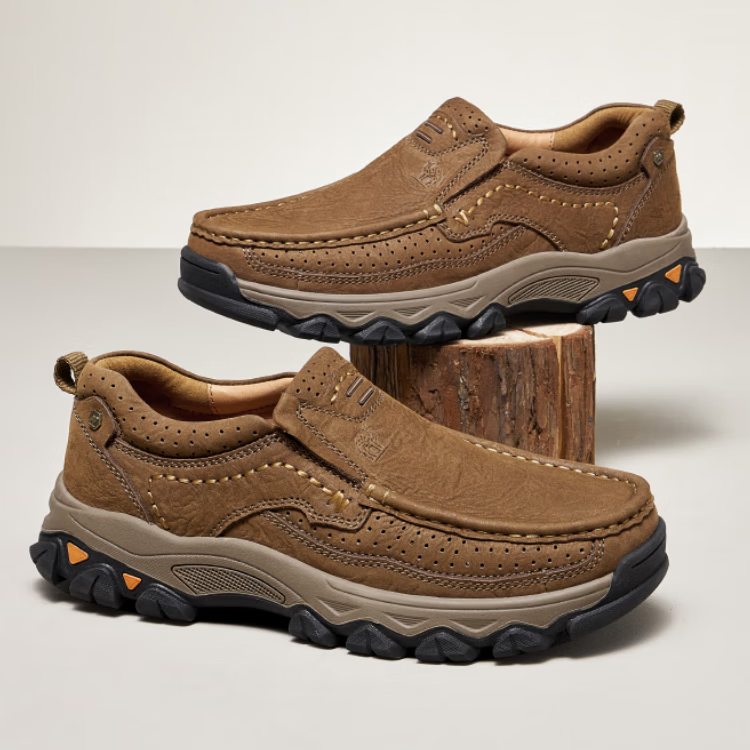 骆驼（CAMEL）男鞋新款韧磨砂牛皮止滑耐磨乐福套脚经典休闲皮鞋男 G13A307157咖啡 40