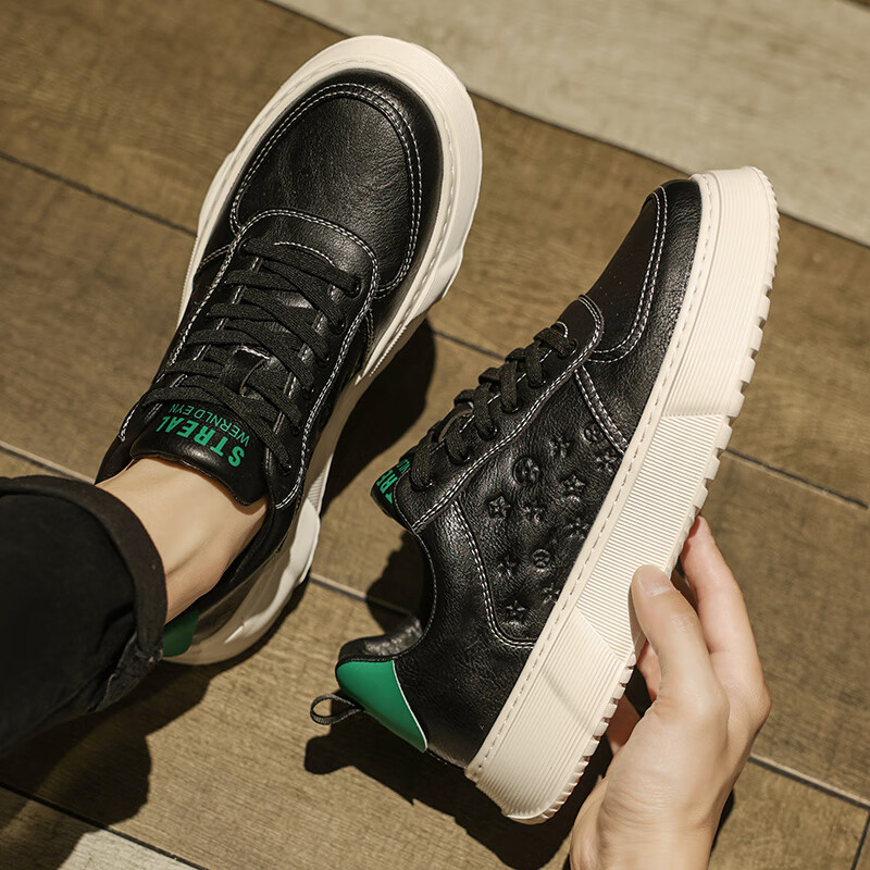 2025年男士休闲鞋哪个好?这3款舒适又时尚,实测走路超轻松,夏季必备-图片2