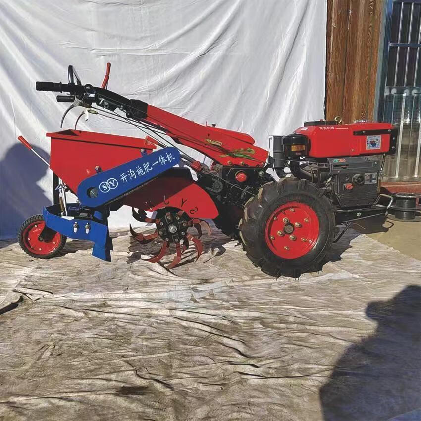 手扶拖拉机带施肥机开沟施肥回填一体机 多功能果园施肥机开沟机 101