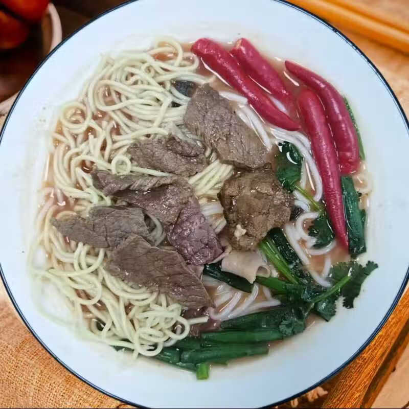 招牌紅燒牛肉面