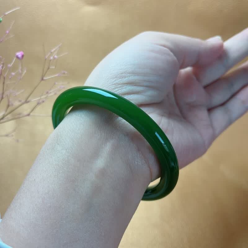 条碧玉细条叮当镯阳绿无黑点俄罗斯新坑料镯子 50-51建议80斤左右佩戴