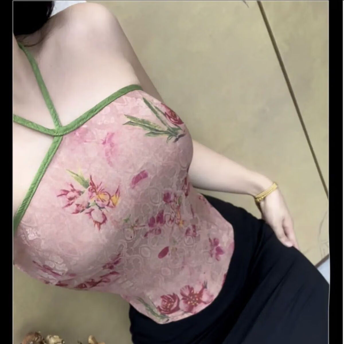 GEEZORO设计大码夏秋冬季新中式复古国风性感肚兜抹胸背心挂脖女保暖护胃 粉拼绿 XL 【建议120-150斤】