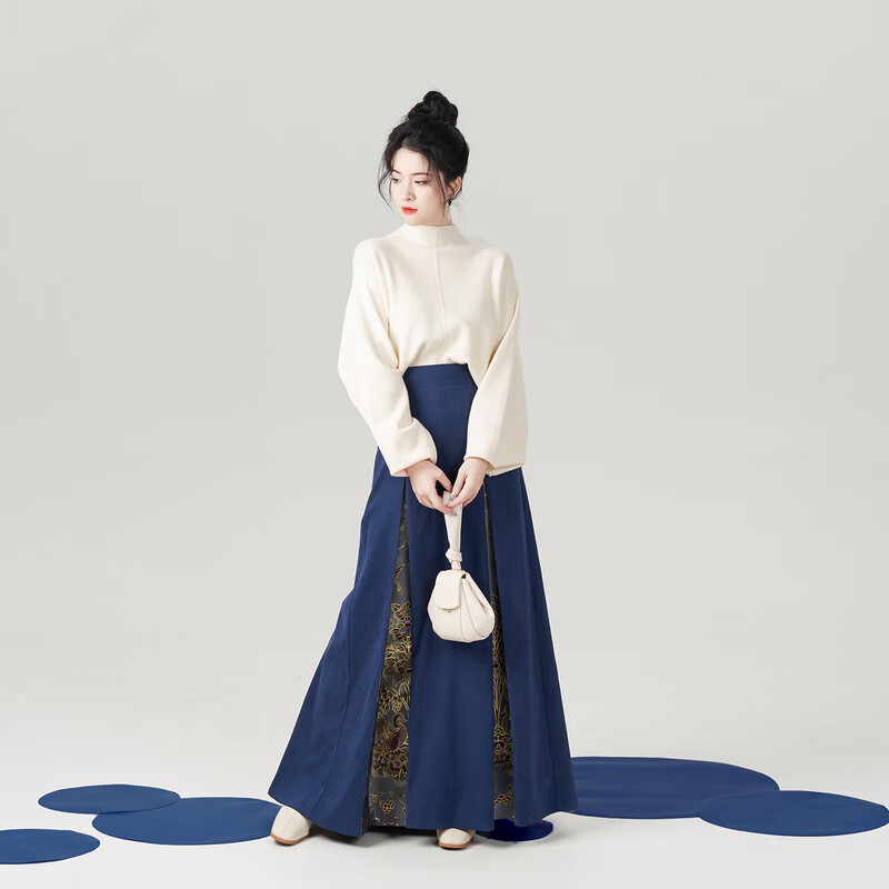 織造司時(shí)和歲豐原創(chuàng  )明制宋漢服毛衣打底衫搭配仿妝花馬面裙三裥裙 兩件套(墨潭毛衣杏白色+三裥裙） M