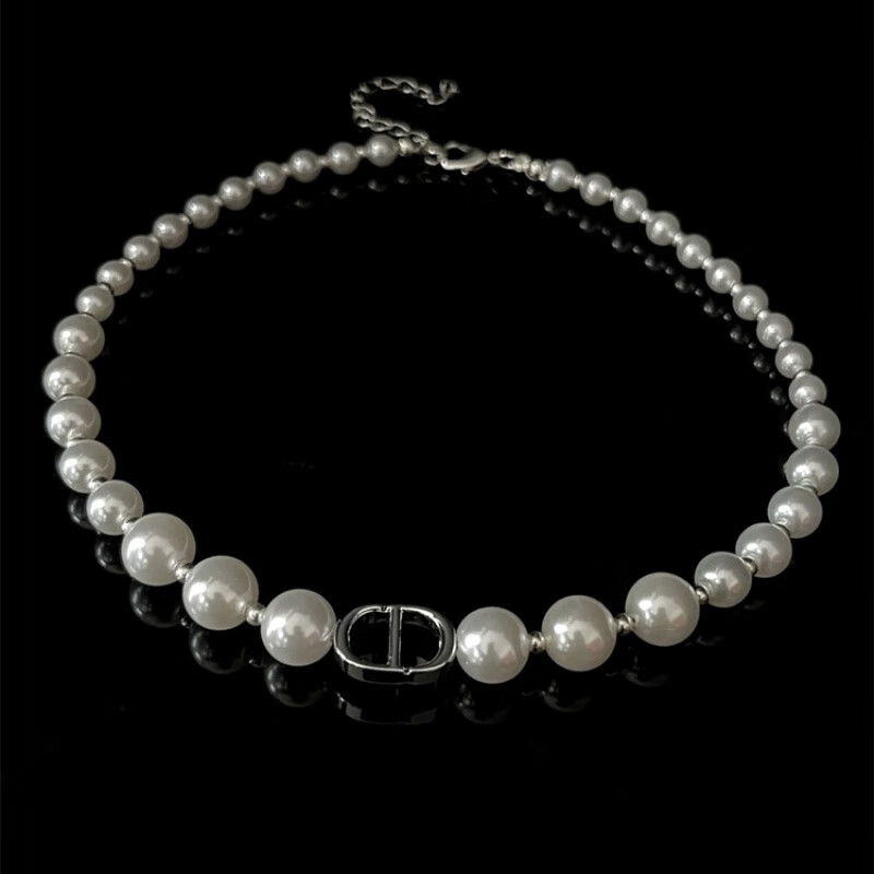 伊姿朵小香风cd珍珠项链气质颈链新款小众设计感复古时尚百搭锁骨链t