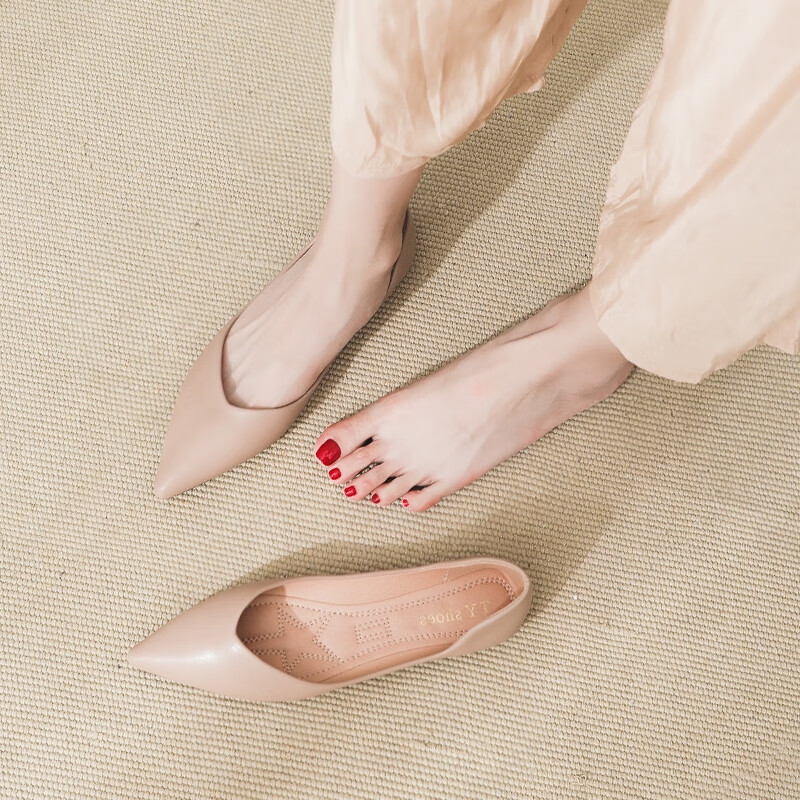 百丽踏香港2021年夏季新款仙女软底瓢鞋尖头淑女百搭时尚平底平跟单鞋
