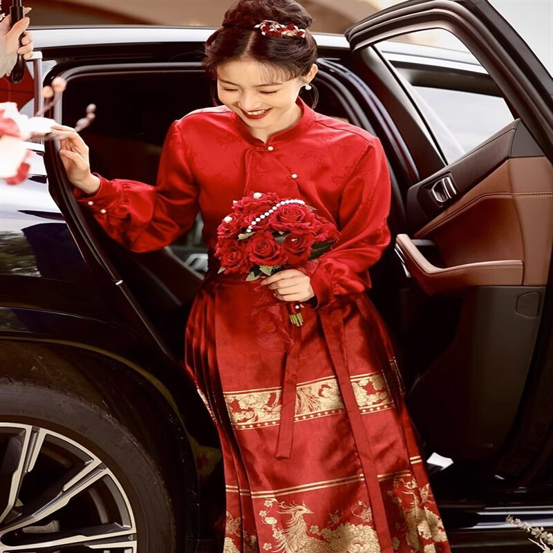 幽香语秋冬新款订婚礼服敬酒服红色马面裙全套女新中式成人汉服婚服