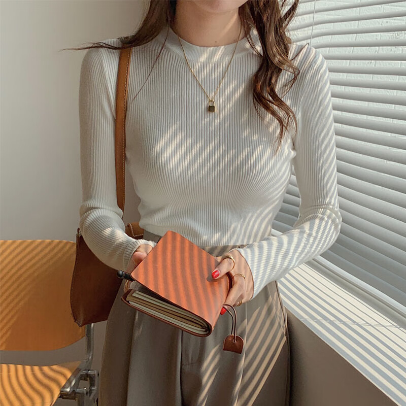 右见面秋冬季女生紧身毛衣女低领女士穿的针织衫新款秋冬针织打底衫女