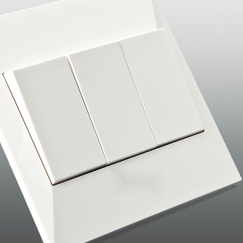 哩嗹啰嗹开关插座 系列86型三开双控开关三位双联开关面板wzd506