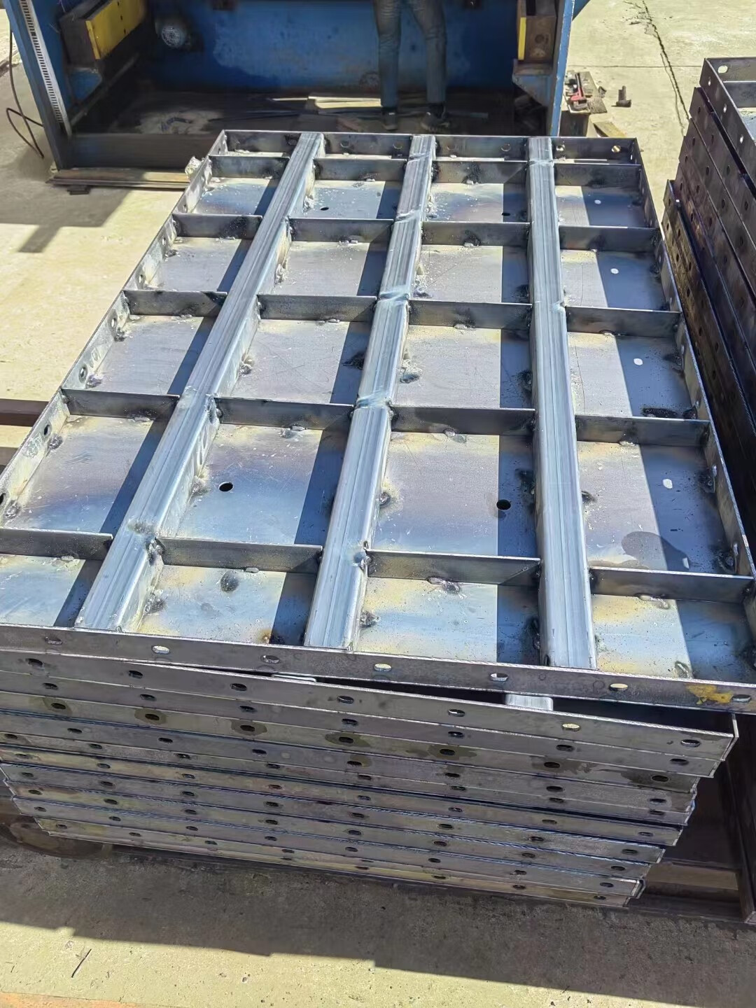 5米建筑钢模板平面钢模涵洞钢模板混凝土挡土墙钢 10cm*150cm