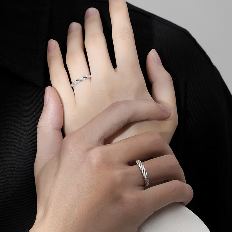 赤瑕宫s银小众设计爱意缠绵情侣戒麻花对戒高级感新款指环 爱意缠绕男