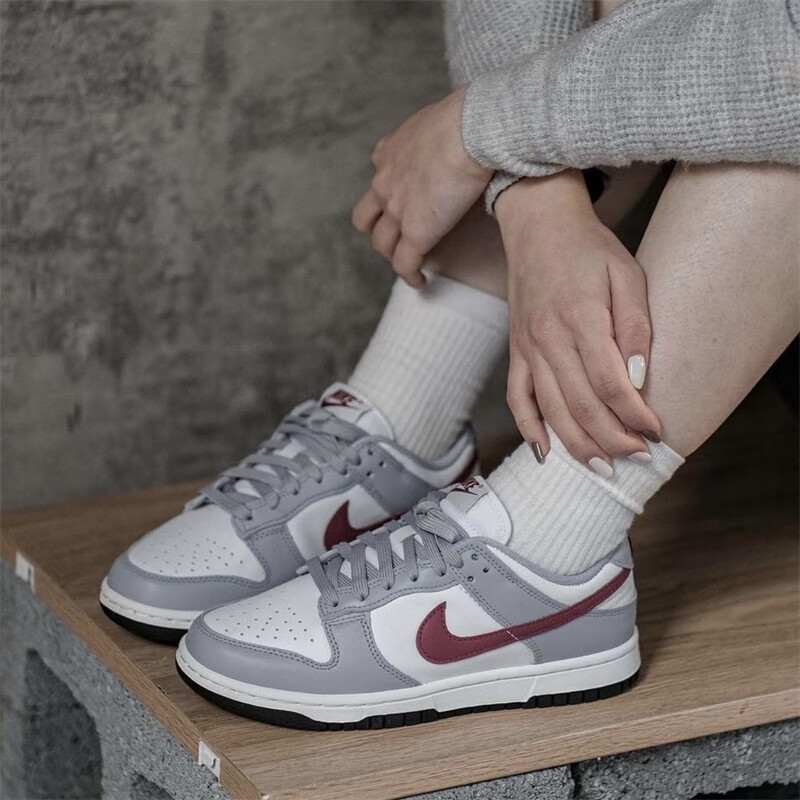 耐克(nike)dunk low 白灰红复古撞色舒适耐磨休闲运动防滑减震低帮