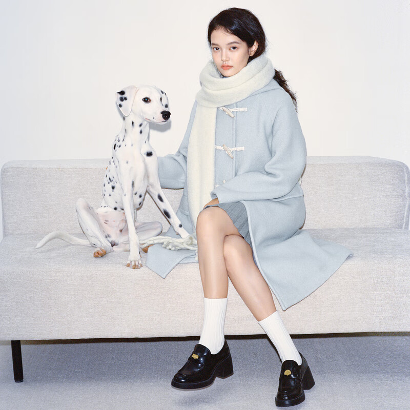 乐町韩系少女风长款连帽牛角扣大衣2024秋冬季新款圈圈毛呢外套女 轻柔蓝(现货) S