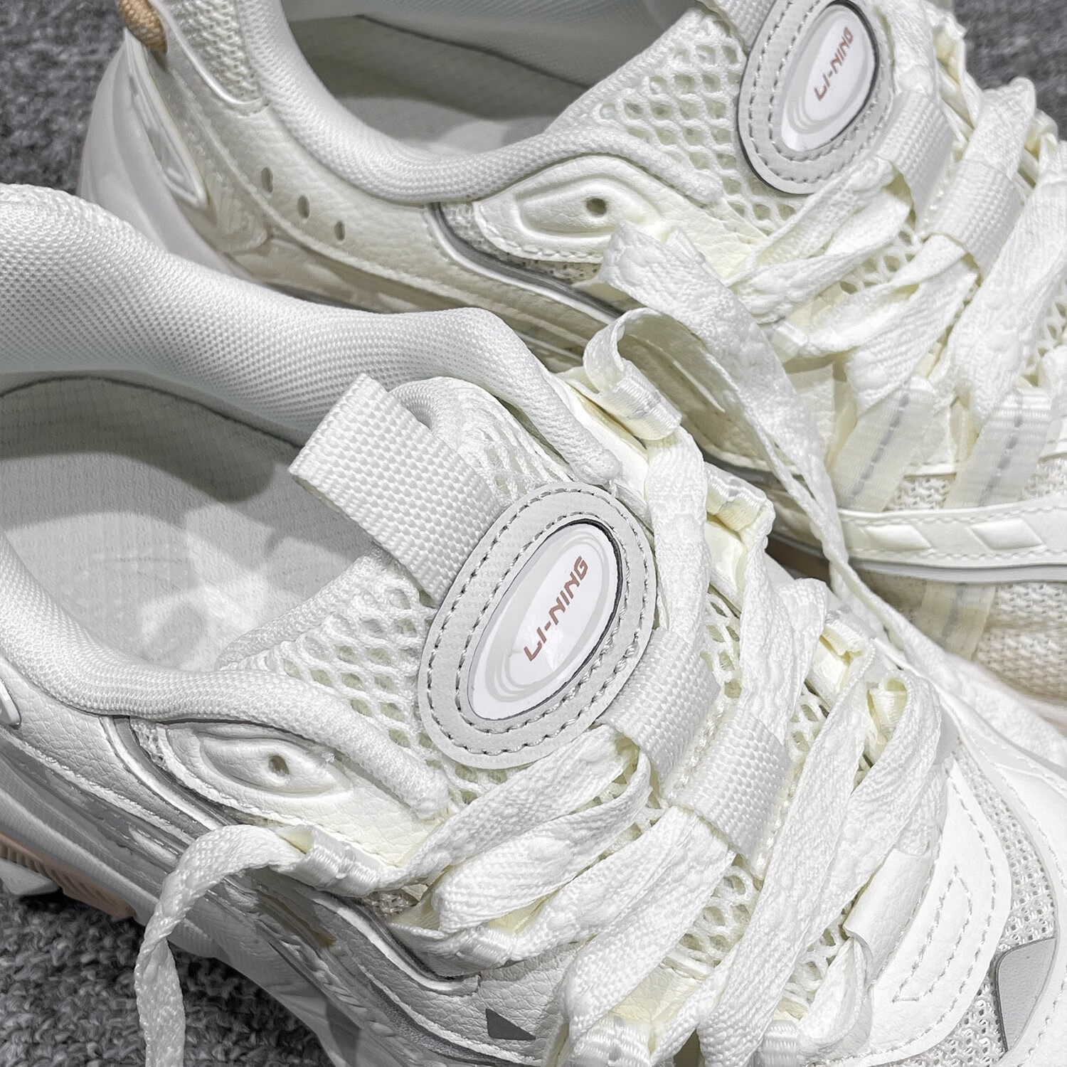 李宁运动鞋女款2024秋季新款猫爪经典复古潮流低帮轻便减震老爹鞋 乳