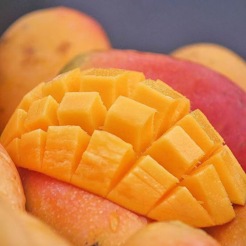 集南鲜 海南贵妃芒果 当季现摘红金龙芒果 新鲜热带水果 含箱5斤 单果150起 净重4.5斤