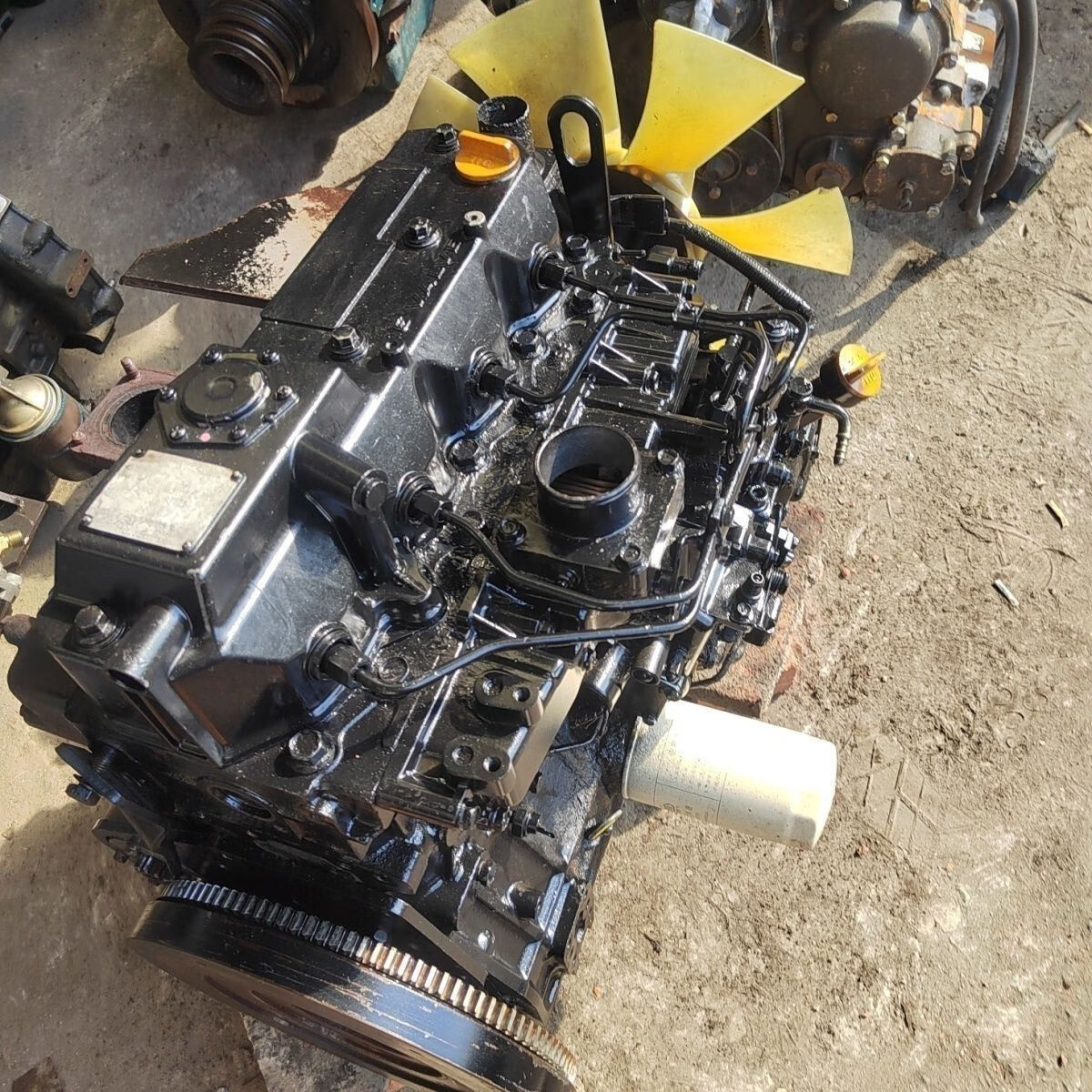 进口洋马3tnv68 70 72 4tnv88 94 98发动机原厂收割机专用及配件