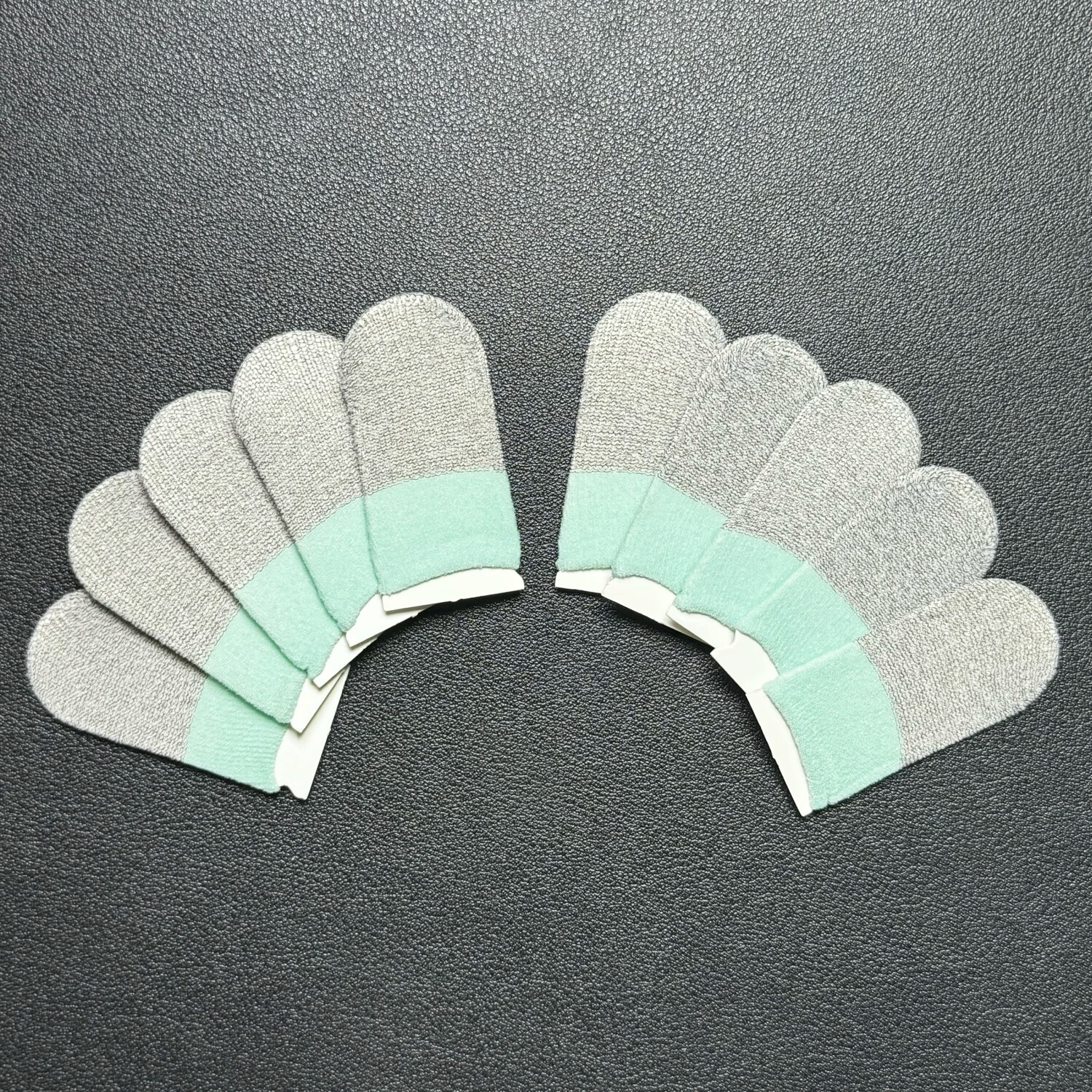 电竞指套豪华大礼包游戏防汗超薄吃鸡王者超导银神之指套手速粉 至尊级：银河战蓝10只