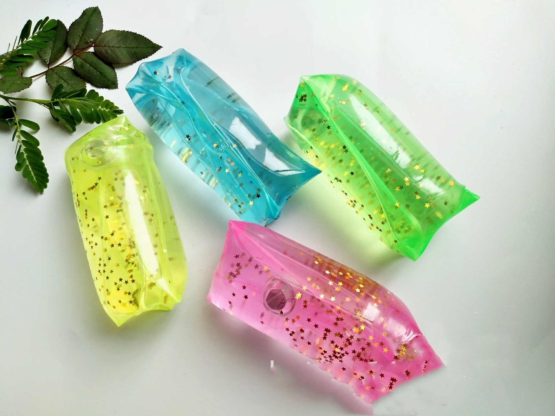 哈梵游创意整蛊玩具抓不住的水蛇减压发泄球可爱拿不住水球整人恶搞