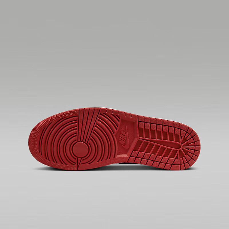 2025年篮球鞋怎么选不踩雷?实测这7款高性价比战靴,闭眼入