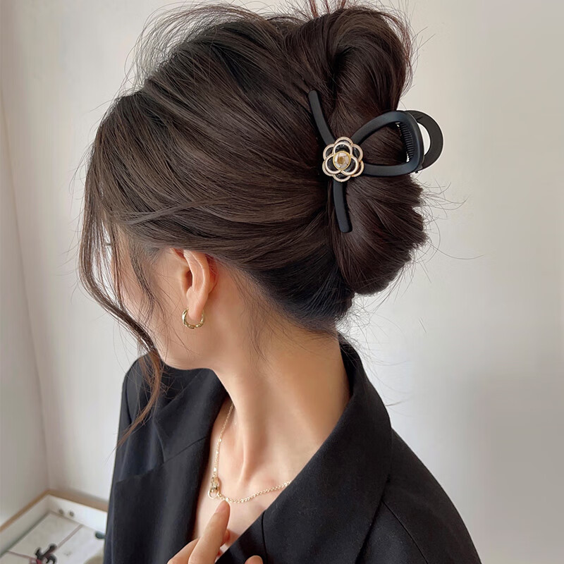 山茶花抓夹女2026新款后脑勺中号发量少鲨鱼夹高级感气质黑色头饰 粉色山茶花抓夹长约8CM