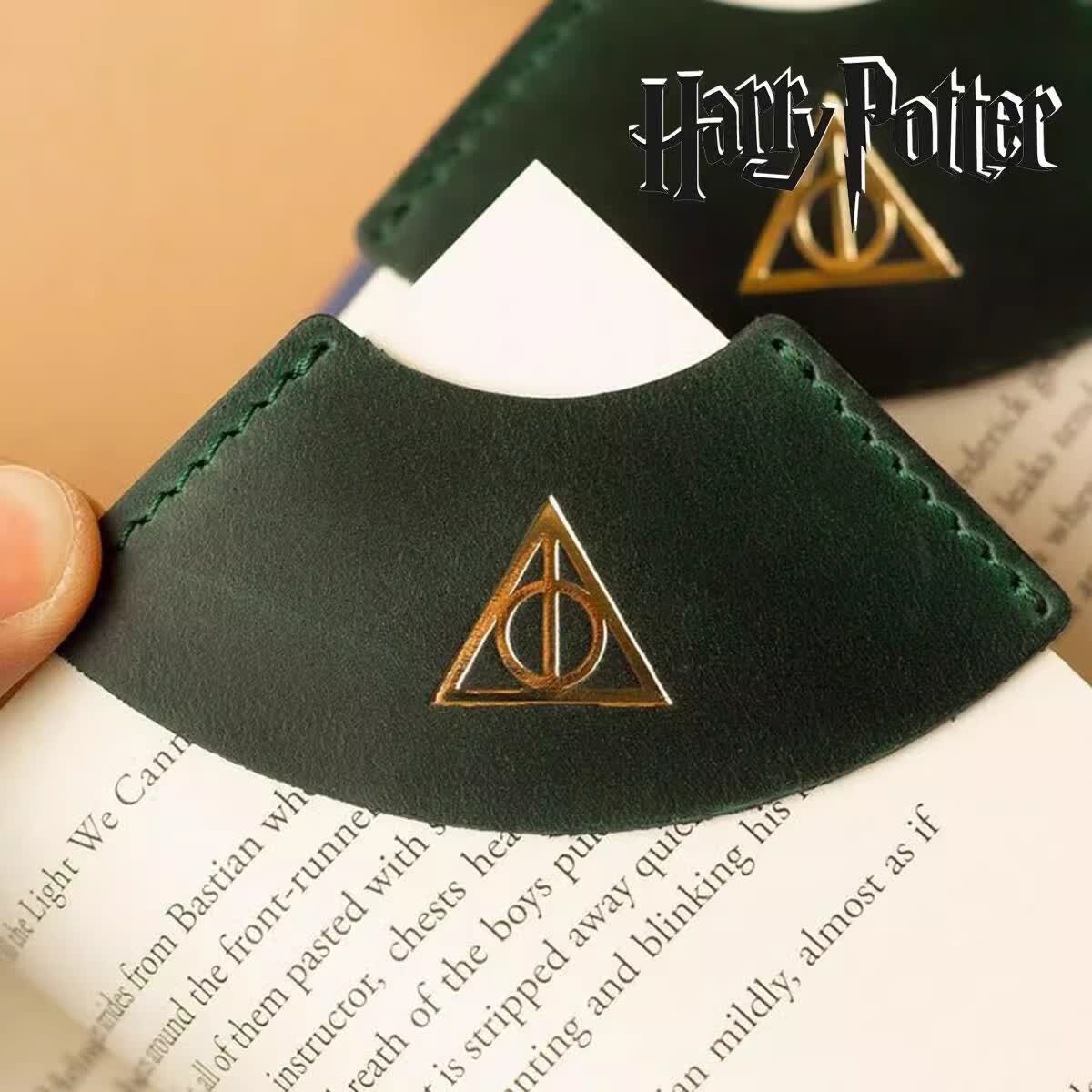 哈利波特周边书签生日礼物格兰芬多斯莱特林哈迷书页夹皮质礼品 金色飞贼