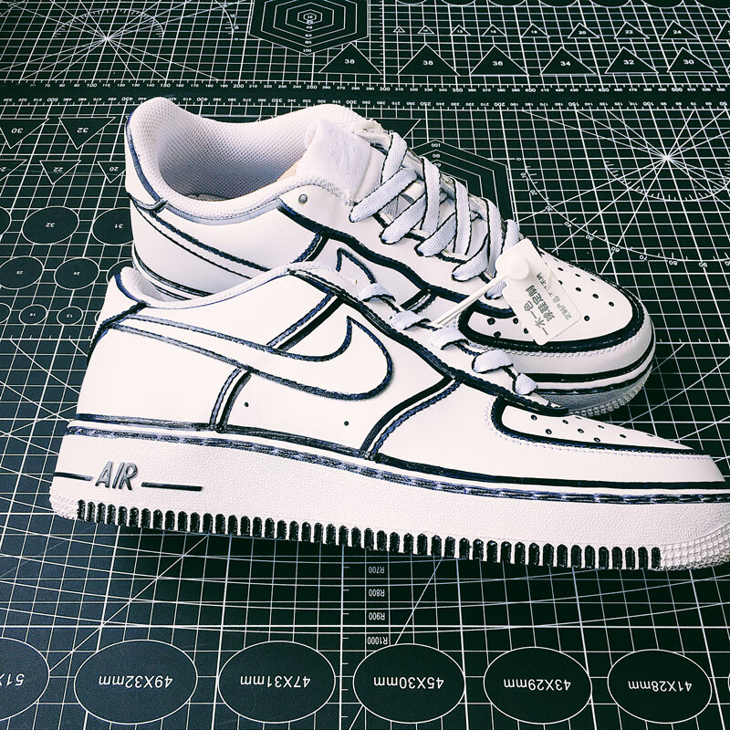 耐克airforce af1空军一号二次元描边定制球鞋男女情侣板鞋龙年限定