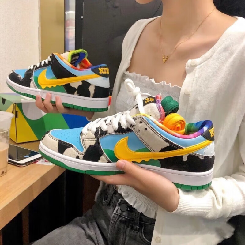 aonikeersb dunk 奶牛冰淇淋 联名款 男女鞋 低帮情侣休闲滑板鞋运动