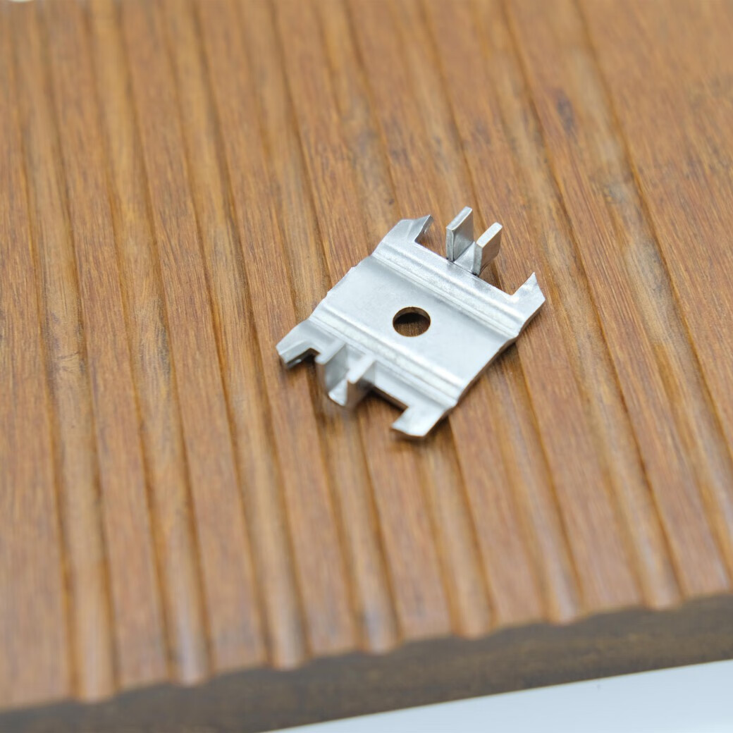 4mm不锈钢材质扣件 户外木地板专用 一包100个