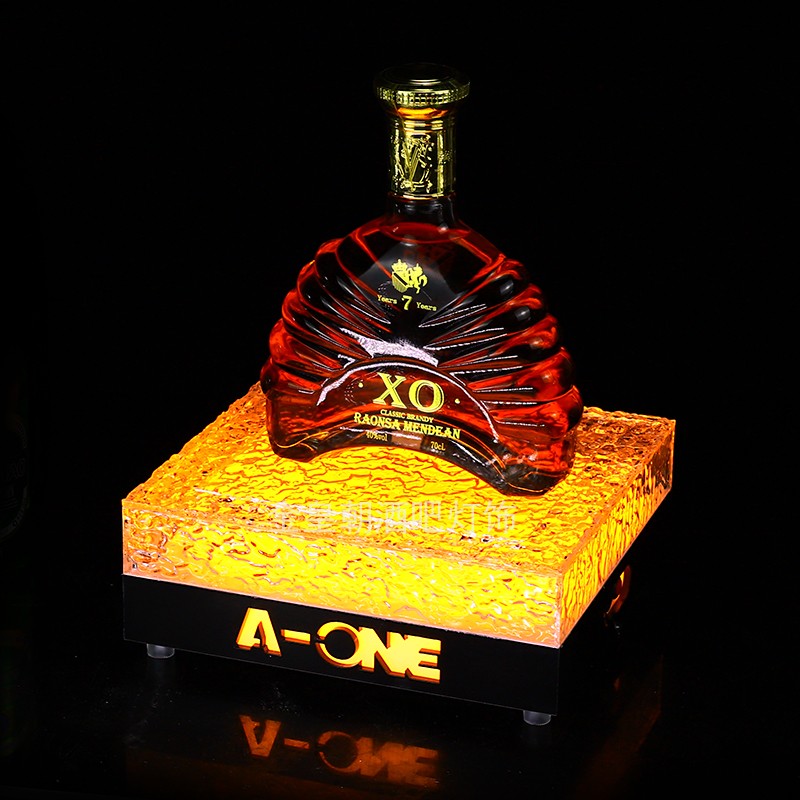 山头林村酒瓶底座发光 酒吧ktv洋酒底座夜店派对黑桃a香槟激光发光酒
