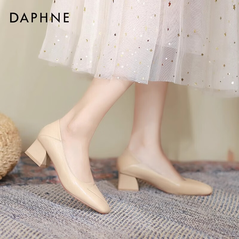 达芙妮单鞋女2026春夏新款素面通勤女鞋面试上班皮鞋粗跟百搭高跟鞋ZJ 裸色【跟高4cm】 38