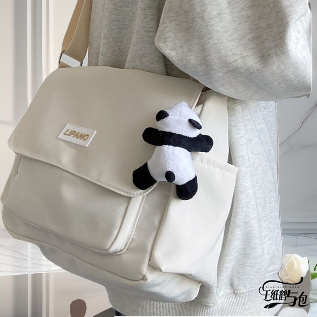 ins大学生上课斜挎包休闲背包单肩包女日系原宿包包复古邮差包男 米白