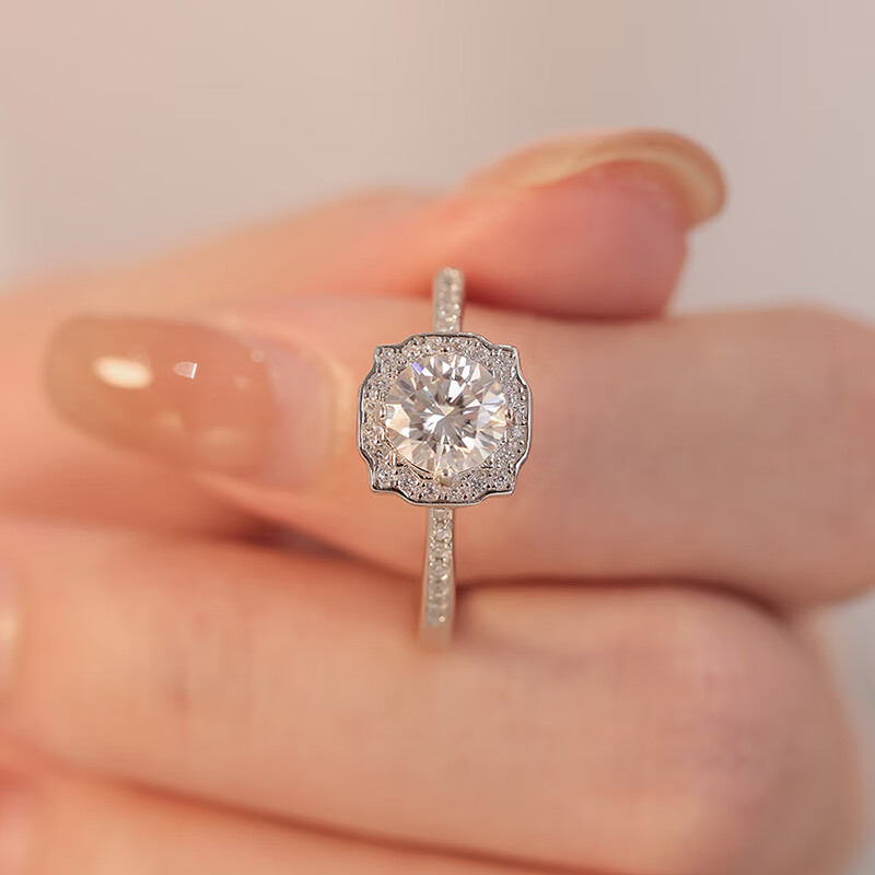 璀饰【京选】莫桑钻石女戒一克拉hw海瑞莫桑石钻l戒銀铂金戒指女仿真