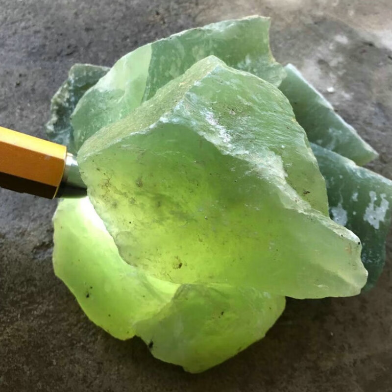 玉石原石辽宁岫岩玉毛料大块裸石籽料边角料雕刻玉器摆件挂坠 1斤价格