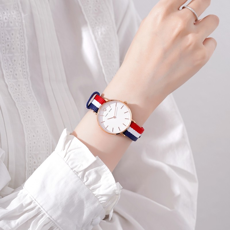 迪士尼（Disney） 手表女国表女士腕表学生石英品牌女生高中生女款轻奢时尚女表初中生少女简约帆布带 玫金白（帆布）使用感如何?