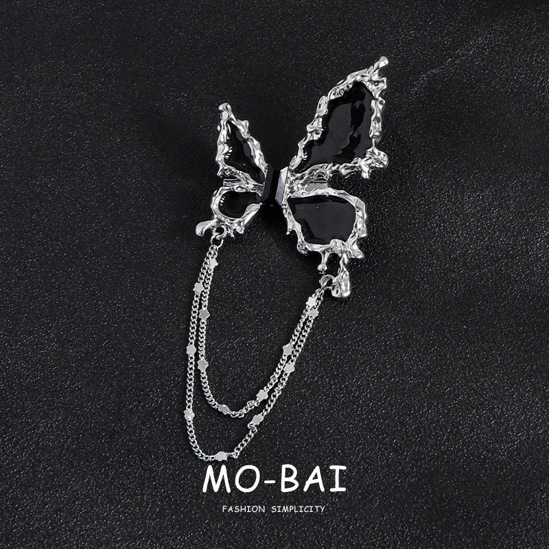 njl胸针高档女轻奢气质西装大衣配饰暗黑系蝴蝶流苏金属设计感胸花感