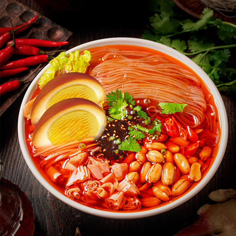 白象卤蛋酸辣粉桶装正宗整箱川渝粉丝夜宵米线速食食品免煮即食香