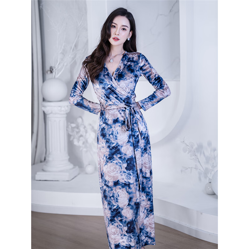 vf法式复古高级感丹青蓝丝绒连衣裙秋冬高贵气质轻奢名媛宴 古典风丹