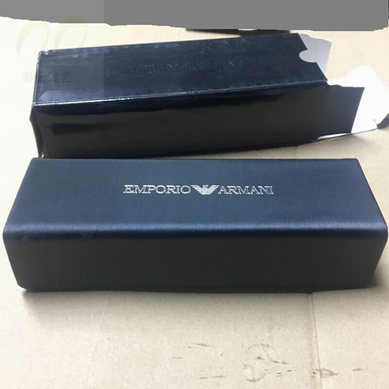 眼镜盒 便携抗压钢制眼镜盒 简约时尚眼镜收纳盒 黑色 阿玛尼眼镜盒
