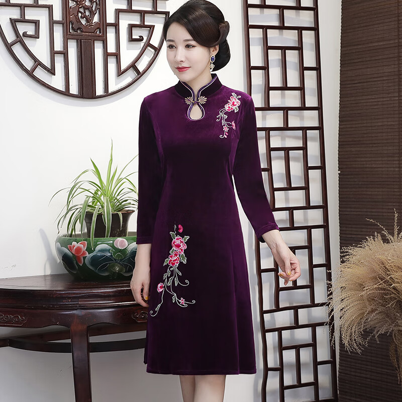 蔺涵绣花金丝绒复古改良旗袍中老年婚礼连衣裙秋冬加绒款中长款妈妈装