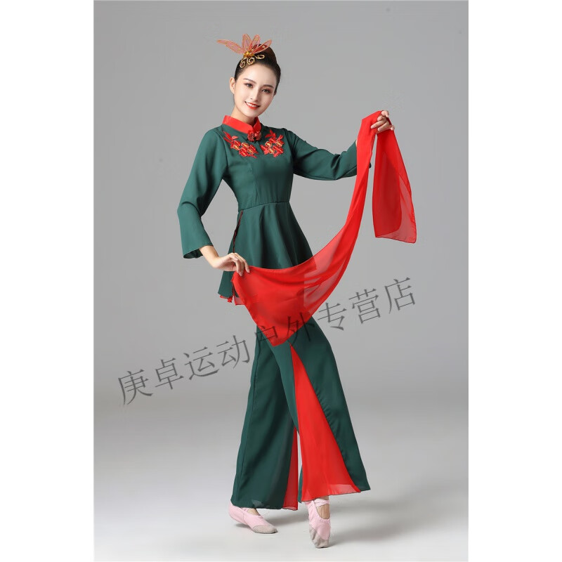 ������2024�¿�������ӳɽ���赸��װ�й�����������ķ��㳡���ݳ���Ů ��ɫ �ͺ�˿�� S