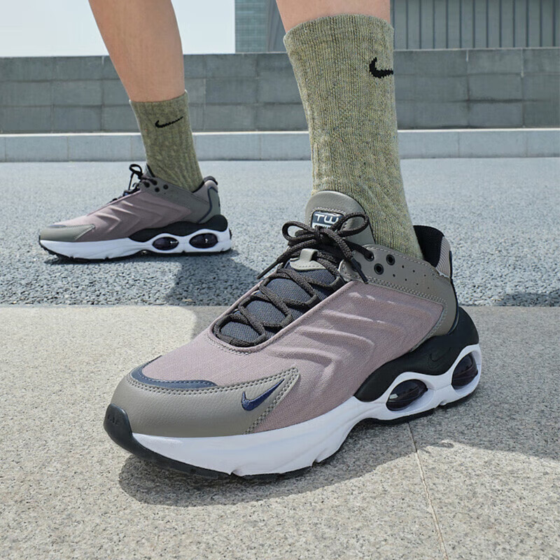 耐克(nike)男鞋23秋冬老爹鞋厚底耐磨运动休闲鞋缓震跑步鞋子男 dv