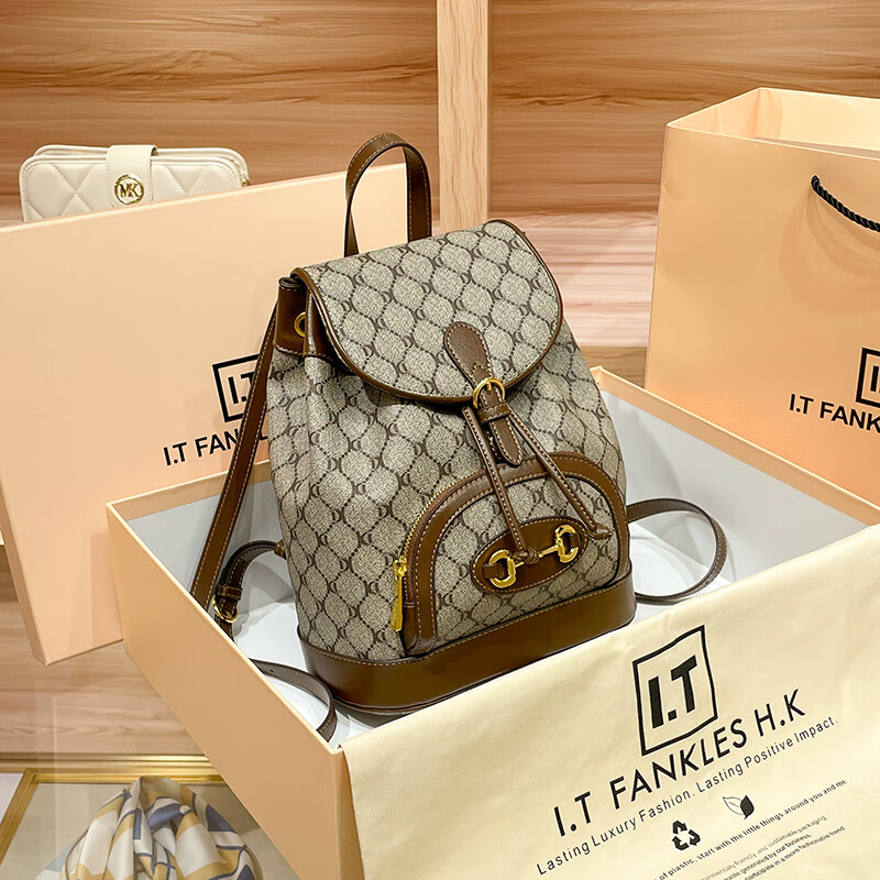 lvboying香港真皮双肩包女2024新款时尚潮春夏高级感简约超 棕色