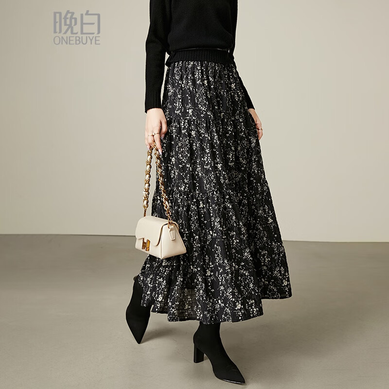 晚白【断码清仓】设计感洋气碎花长裙2026春款通勤百搭显瘦半身裙 黑色 S (150)