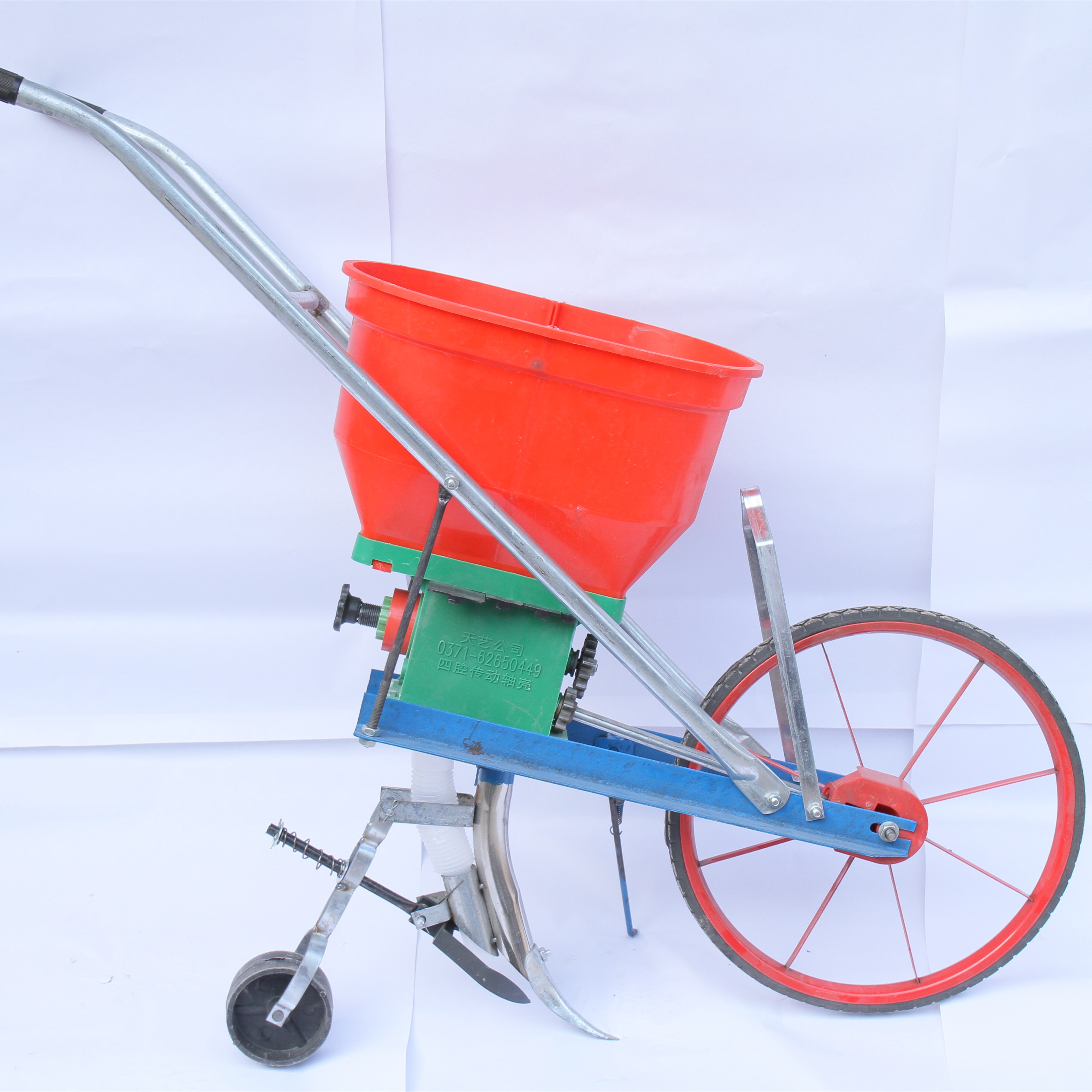 山头林村新型手推式玉米小麦谷子大豆花生药材化肥施肥点播精播播种机