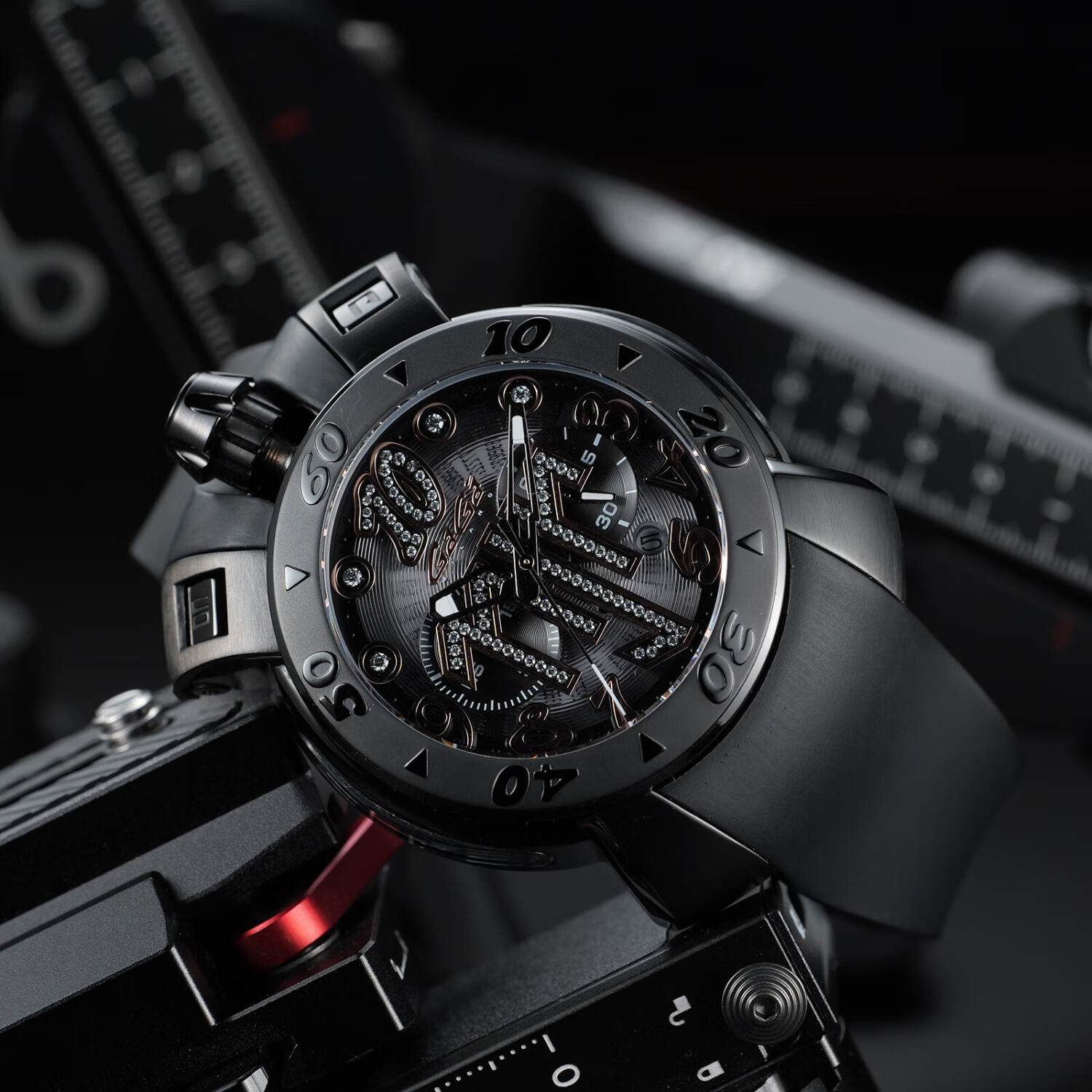 联名gagamilano手表内马尔限量款镶钻轻奢运动计时大