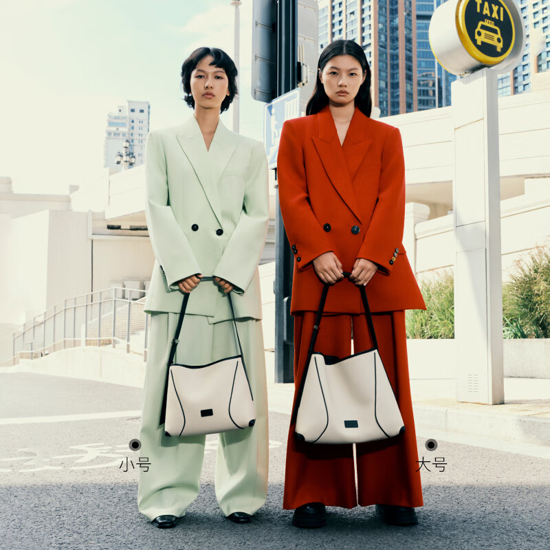 OMTO【张雅钦同款】燕麦软hobo包女大容量托特包通勤出游单肩斜挎包女 燕麦麸【小号】