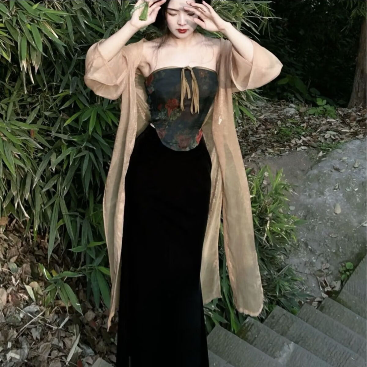 GEEZORO设计大码夏秋冬季新中式复古国风性感肚兜抹胸背心挂脖女保暖护胃 深绿拼棕 L 【建议90-120斤】