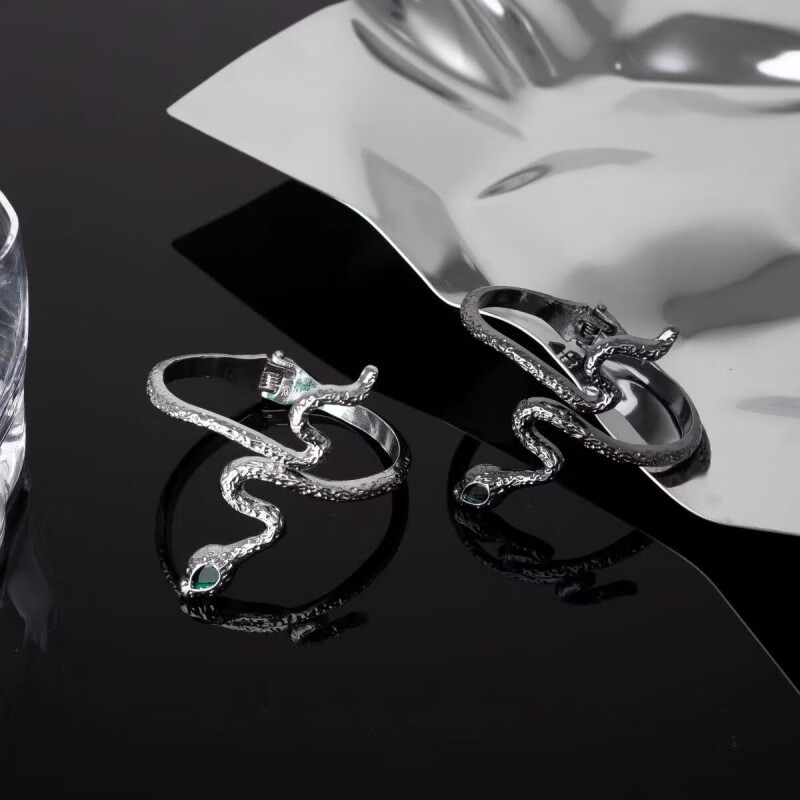 诗筠(SHIJUN)时尚灵蛇手镯蛇形小众设计个性简约镯子开口中式复古冷淡风手饰 枪黑色