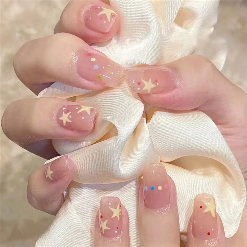 童梦姿小孩蝴蝶美甲贴片假指甲儿童穿戴甲短款学生显白可拆卸甲片成品